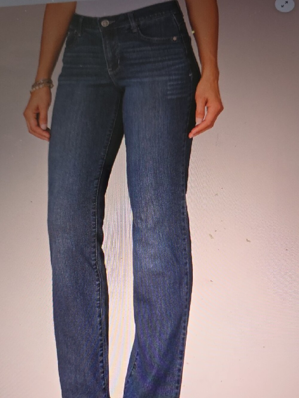 Democracy Women’s Ankle-Cropped Jeans in a Soft Washed Blue Denim - Picture 2 of 3